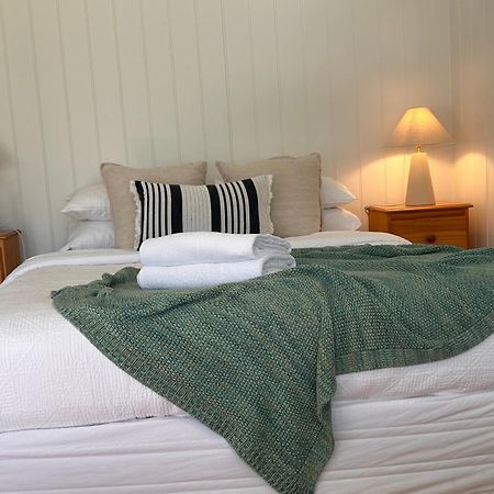 Nest - Charming, Comfortable Coastal Villa ポート・フェアリー エクステリア 写真