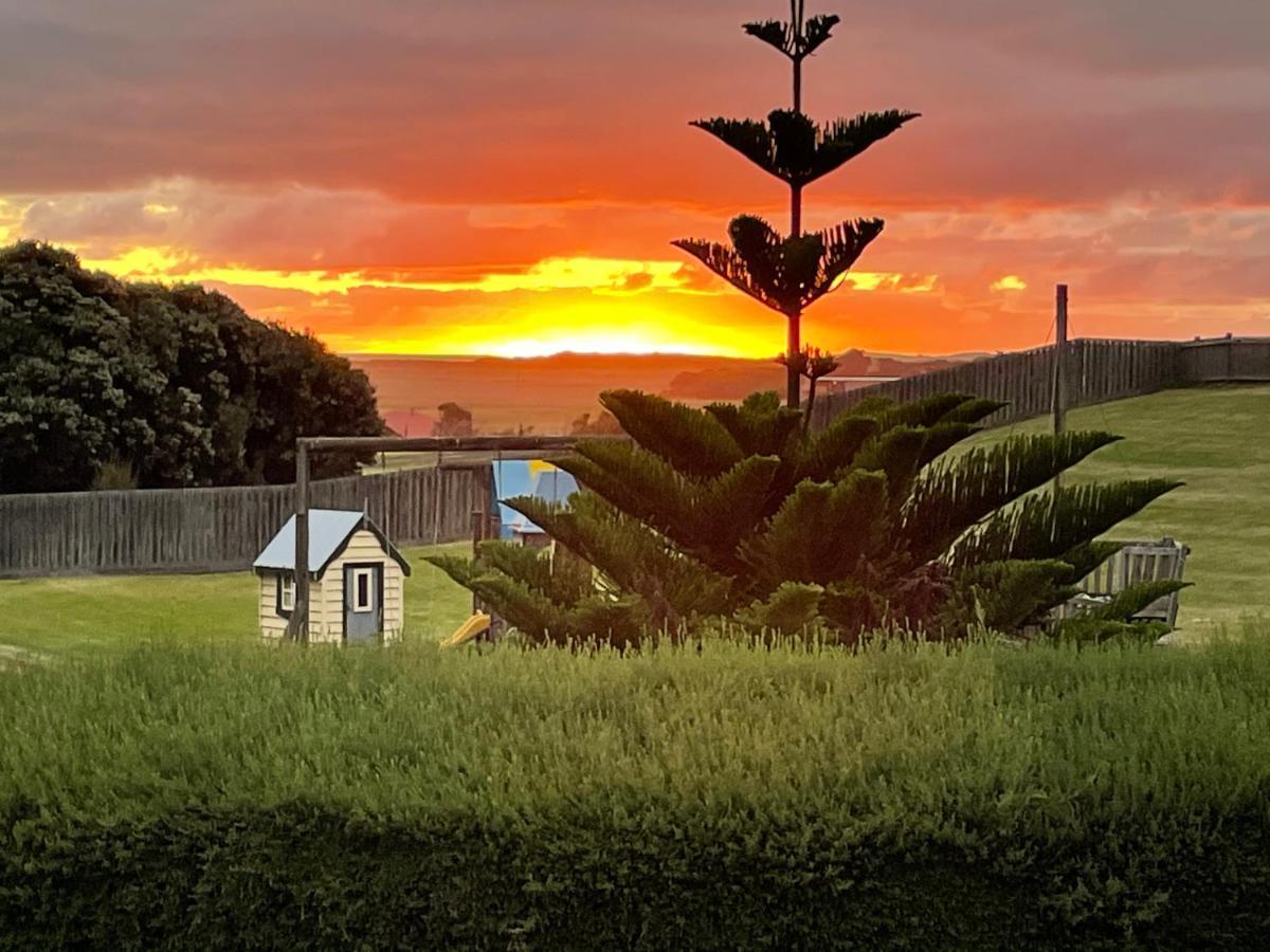 Nest - Charming, Comfortable Coastal Villa ポート・フェアリー エクステリア 写真